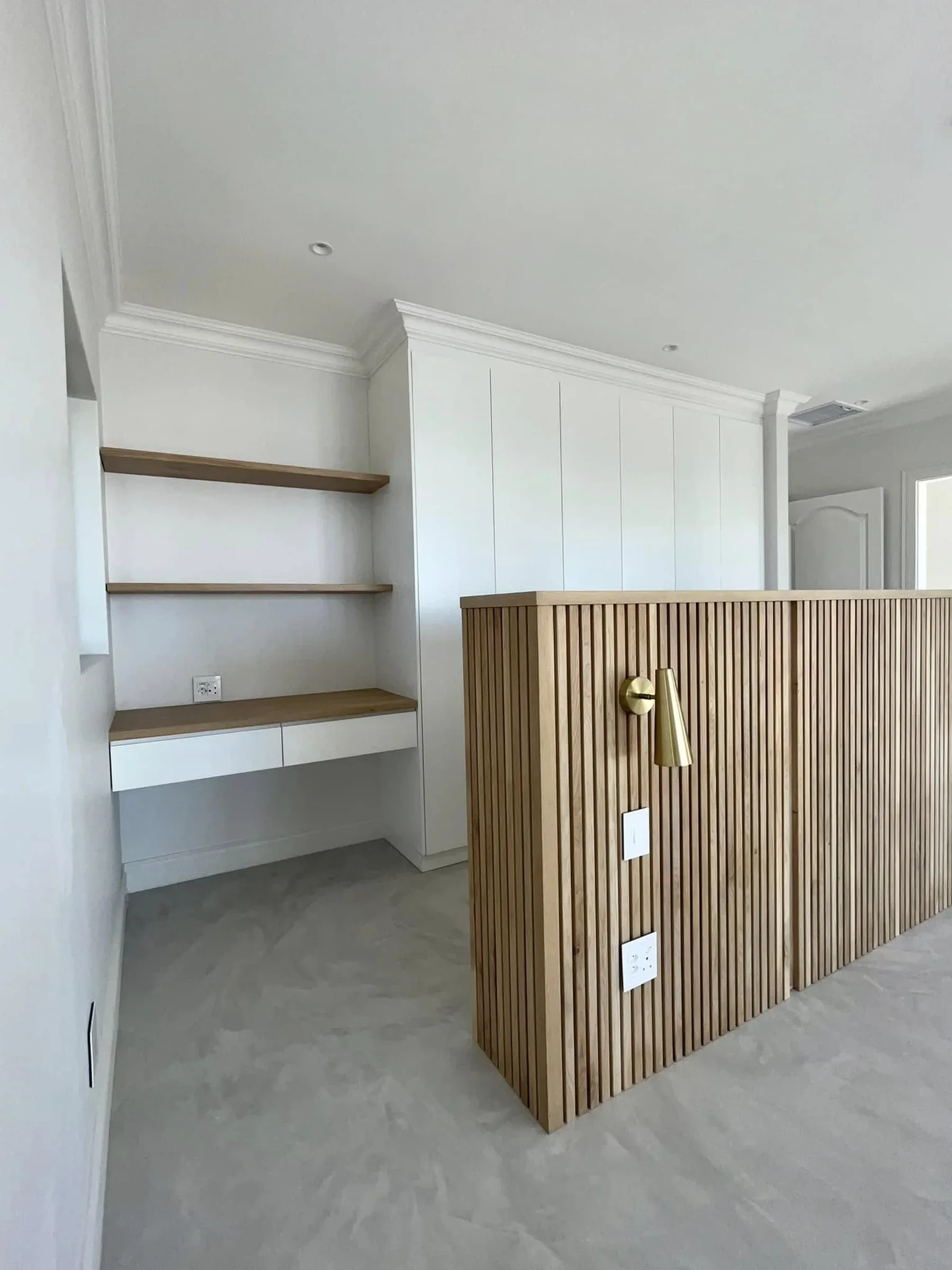 Integrated residential study and fitted storage by Country Kitchens